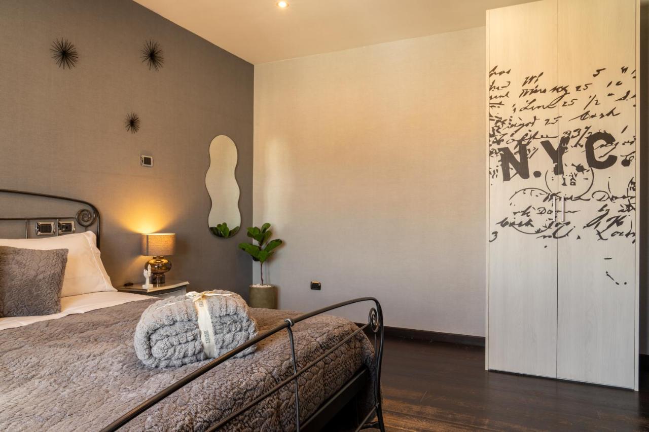 Nettuno'S Suite เนเปิลส์ ภายนอก รูปภาพ
