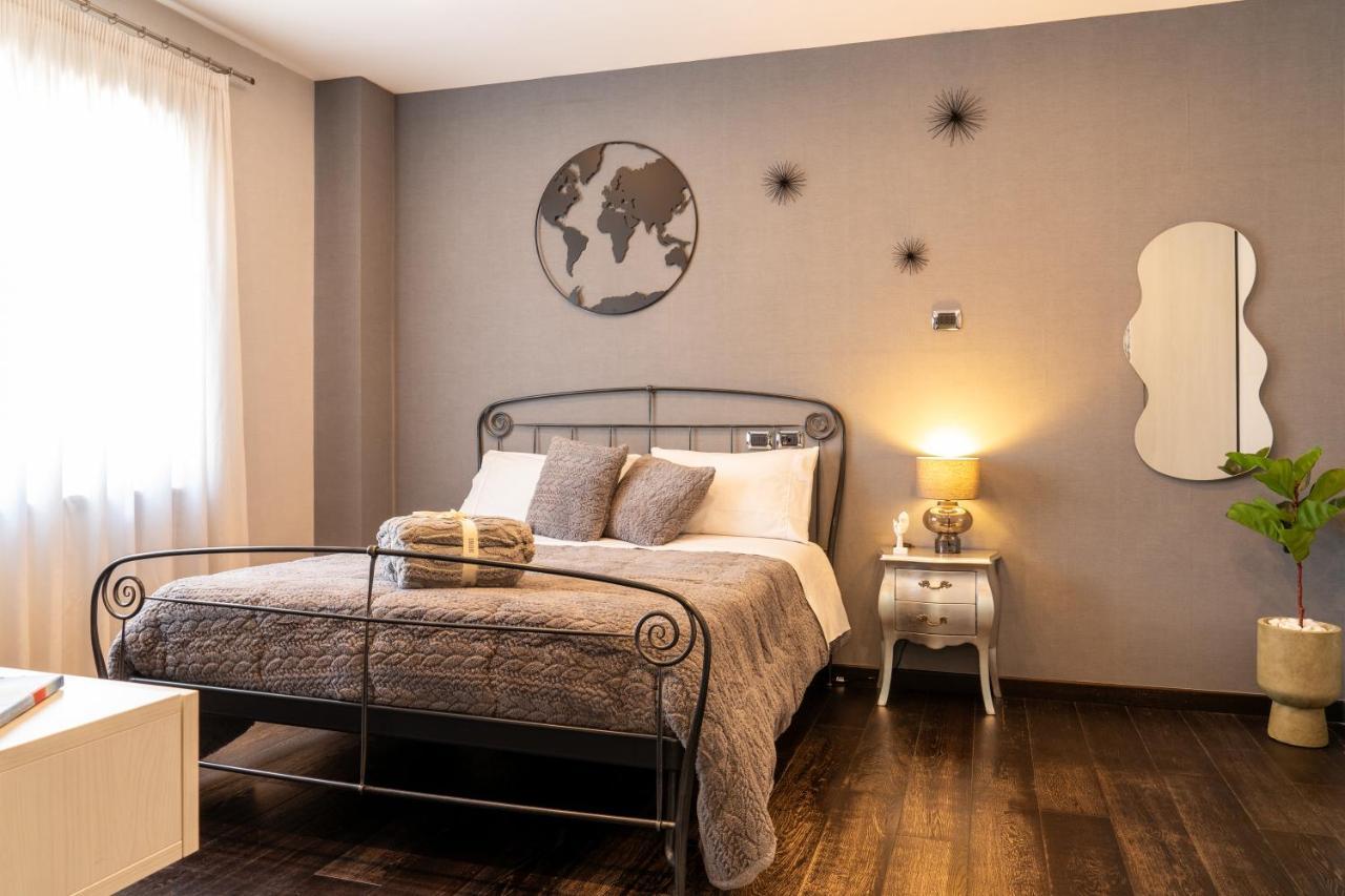 Nettuno'S Suite เนเปิลส์ ภายนอก รูปภาพ